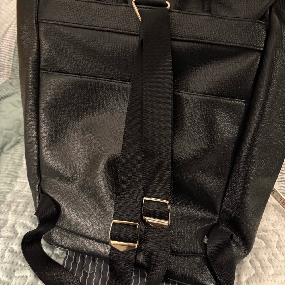 Samsonite Black Leather Backpack - Picture 6 of 12